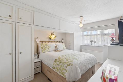 Peregrine Walk, Hornchurch, RM12