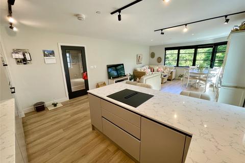 2 bedroom apartment to rent, Manor Road, Bournemouth, Dorset, BH1