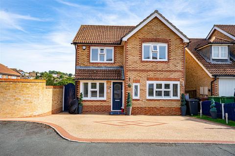 5 bedroom detached house for sale, Cookson Gardens, Hastings