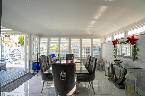 5 bedroom detached house for sale, Cookson Gardens, Hastings