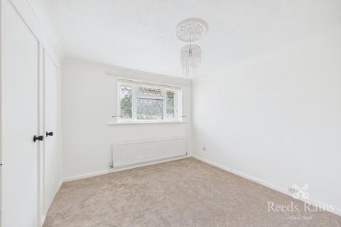 undefined, Thames Close, Cheshire CW12