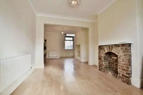 3 bedroom terraced house for sale – pohled 5
