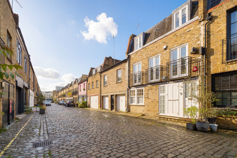 3 bedroom mews for sale, Chippenham Mews, Maida Vale, London, W9