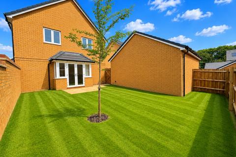 4 bedroom detached house for sale, Orchard Gardens, Orchard Drive, St. Albans