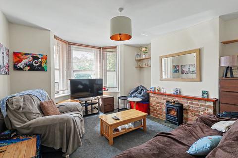 1 bedroom ground floor flat for sale, North Road, Civic Centre