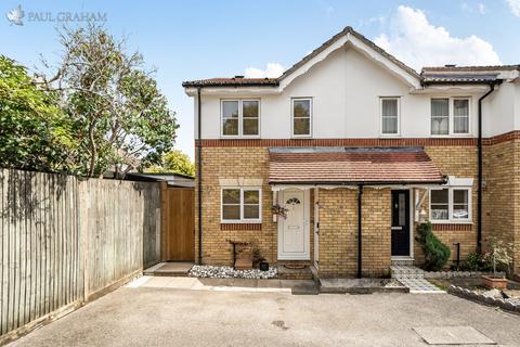 Highgrove Mews, Carshalton