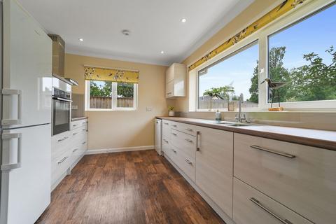3 bedroom detached bungalow for sale, The Lawns, Ipswich, IP4 3