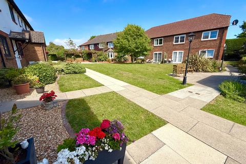 2 bedroom flat for sale, The Street, Rustington