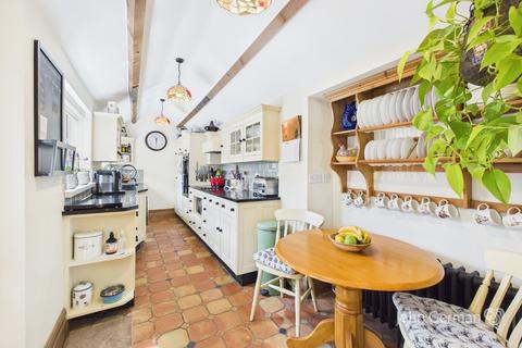3 bedroom terraced house for sale, High Street, Tean