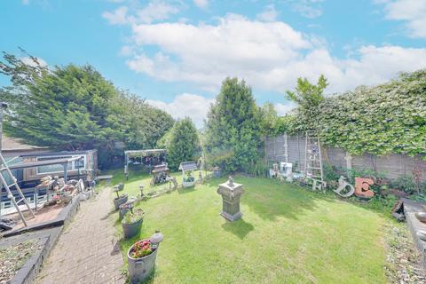 2 bedroom detached bungalow for sale, Lodge Crescent, Orpington