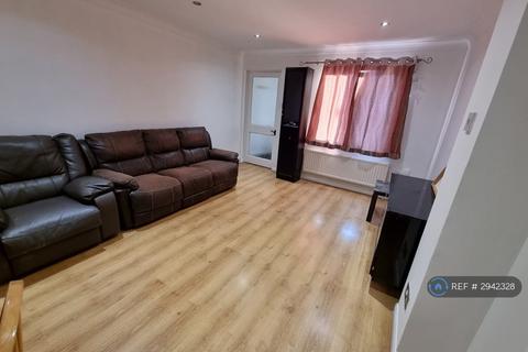 2 bedroom terraced house to rent, Kendal Close, Feltham, TW14