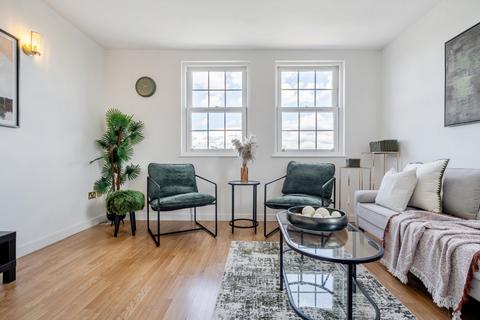 2 bedroom flat for sale, Frederick Square, London, SE16