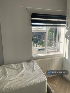 1 bedroom in a house share to rent, Kelvin Close, Cambridge, CB1