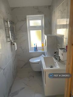1 bedroom in a house share to rent, Kelvin Close, Cambridge, CB1