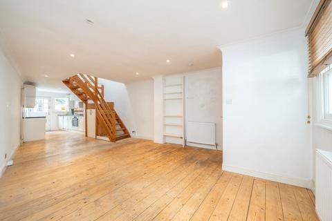 2 bedroom house to rent, Kyverdale Road, London N16