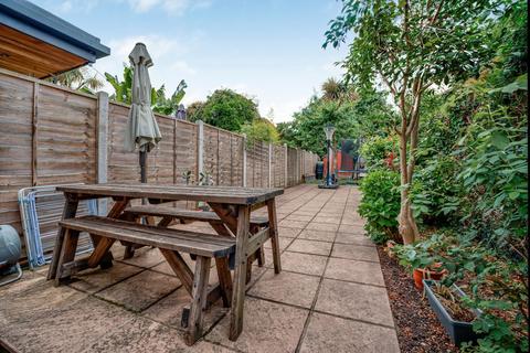 3 bedroom maisonette for sale, Chambers Lane, London NW10