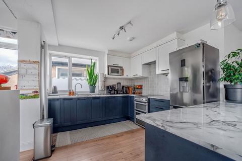 3 bedroom maisonette for sale, Chambers Lane, London NW10