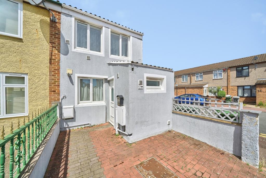 2 bedroom semi-detached house for sale
