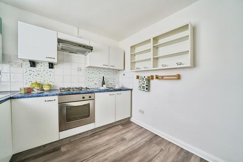 2 bedroom semi-detached house for sale, Florence Street, London, E16