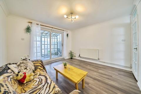 2 bedroom semi-detached house for sale, Florence Street, London, E16