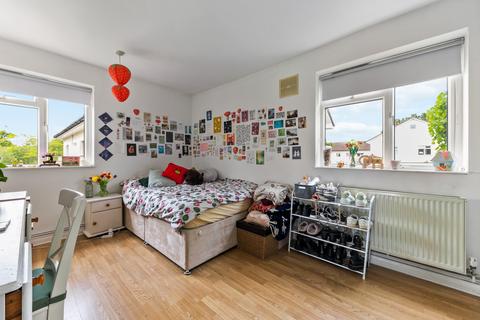 3 bedroom apartment to rent, Kingsnympton Park, Kingston Upon Thames, Surrey, KT2