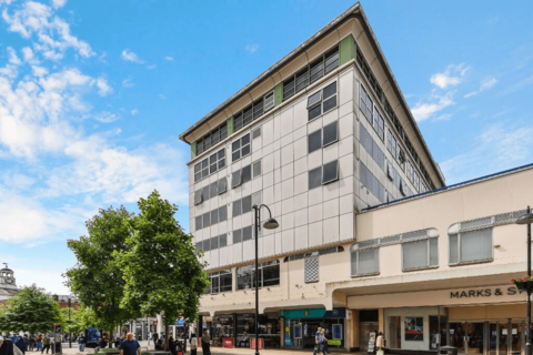 Studio to rent, Mercantile House, Market Square, Uxbridge, UB8