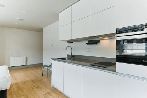 Studio to rent, Mercantile House, Uxbridge, UB8