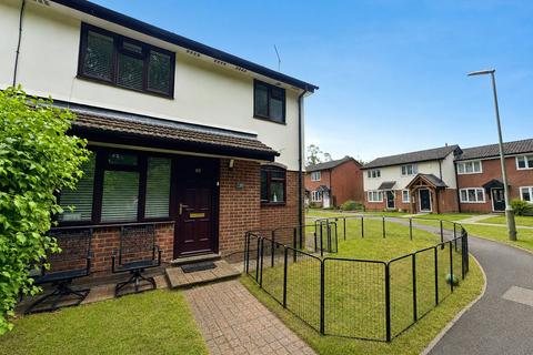 1 bedroom terraced house for sale, Nightingale Close, Farnborough, Hampshire