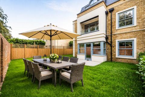 3 bedroom flat for sale, Shalford Lodge, 157 Kingston Hill, Kingston-Upon-Thames, London, KT2