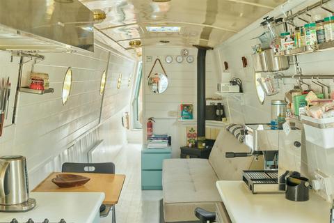 1 bedroom houseboat for sale, Cumberland Basin, Camden, NW1