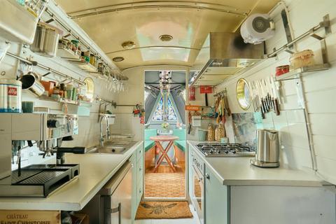 1 bedroom houseboat for sale, Cumberland Basin, Camden, NW1