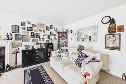 2 bedroom apartment for sale, Sandylands Promenade, Heysham, Morecambe
