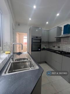 3 bedroom terraced house to rent, Warrington Road Wigan, Wigan, WN2