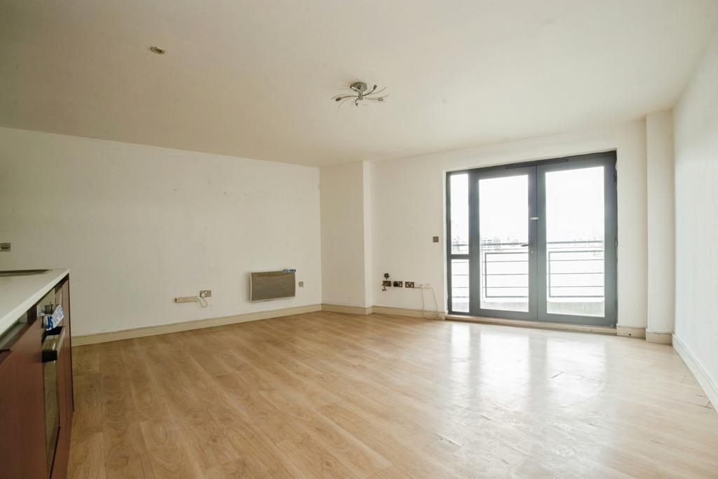Apartment in Cardiff - View 4
