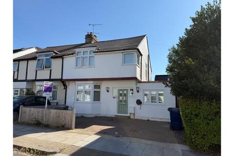 Cedar Lawn Avenue, Barnet, EN5