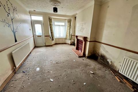 2 bedroom end of terrace house for sale, Brecon Street, Hull