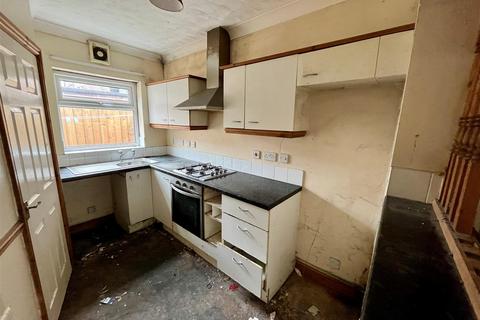 2 bedroom end of terrace house for sale, Brecon Street, Hull