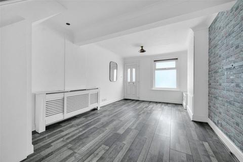 2 bedroom terraced house to rent, Waldeck Road, Dartford, Kent, DA1