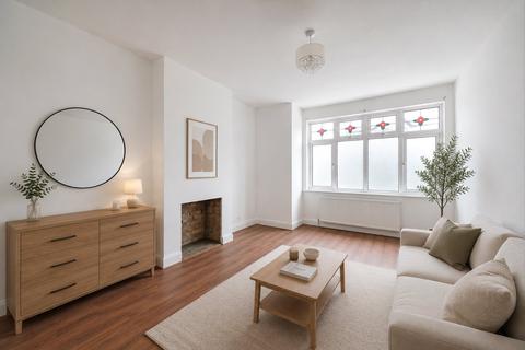 4 bedroom end of terrace house for sale, Shell Road, London