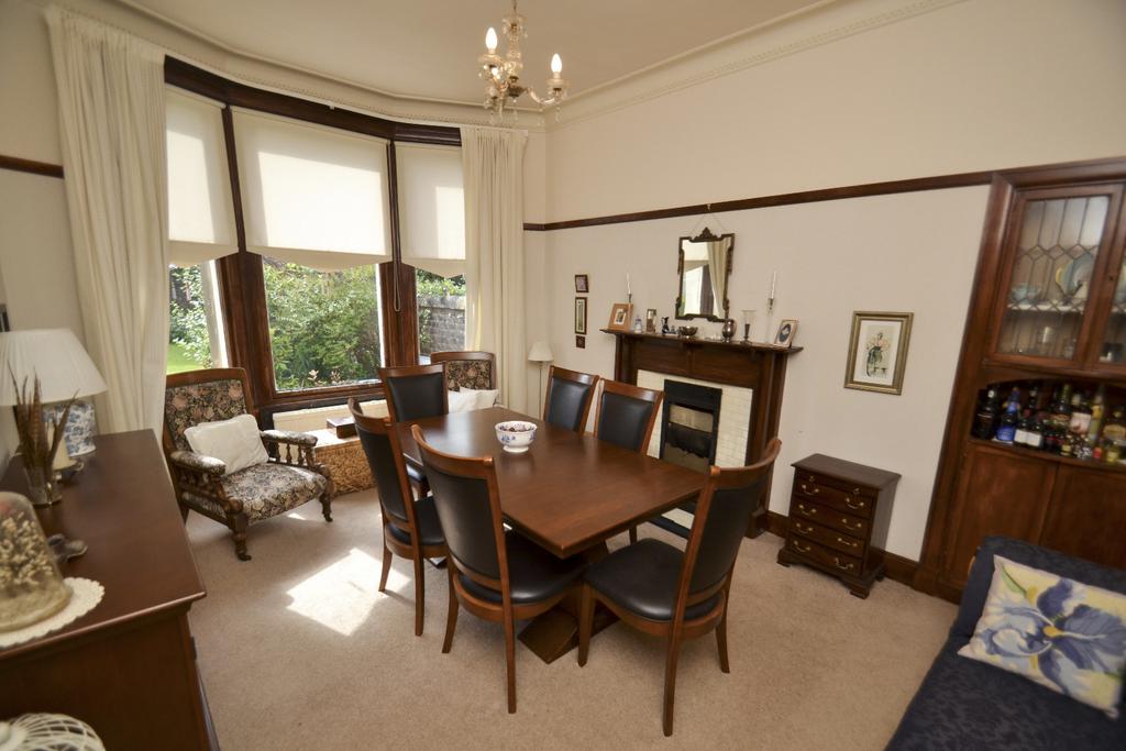 Dining room, fireplace