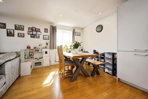 2 bedroom flat for sale, Liddell Way, Leighton Buzzard