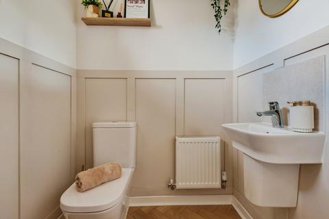 4 bedroom detached house for sale, Broadhurst Avenue, St. Helens, Merseyside, WA9