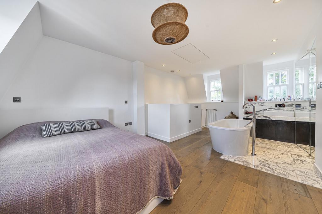 En suite bedroom, en suite