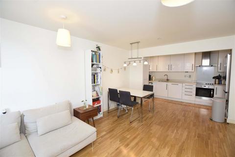 2 bedroom flat for sale, High Road, Wembley