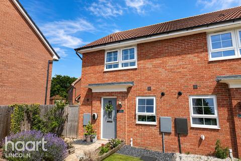 Semi-detached house - Antonius Way, North Hykeham