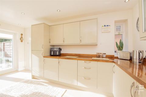 2 bedroom detached bungalow for sale, Millbrook Avenue, Manchester M46