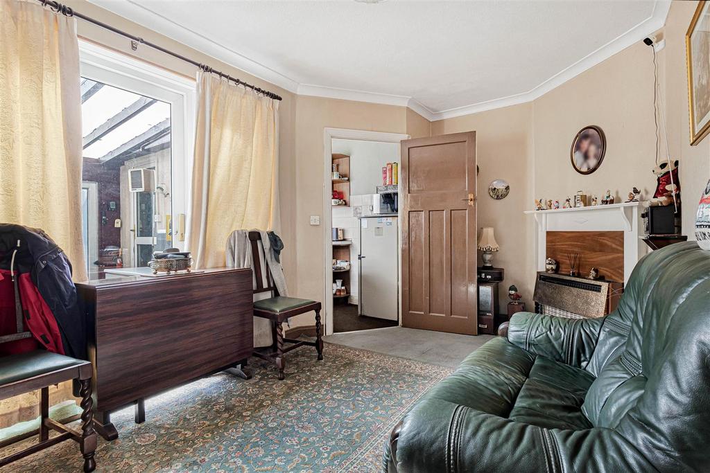House in Cambridge, Romsey - View 3