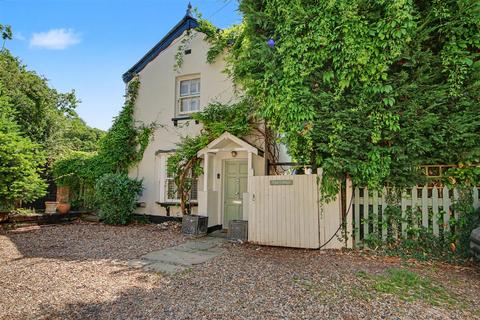 2 bedroom detached house for sale, New Road, Letchmore Heath WD25