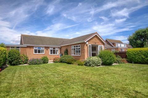 3 bedroom detached bungalow for sale, Cromore Close, Thornaby