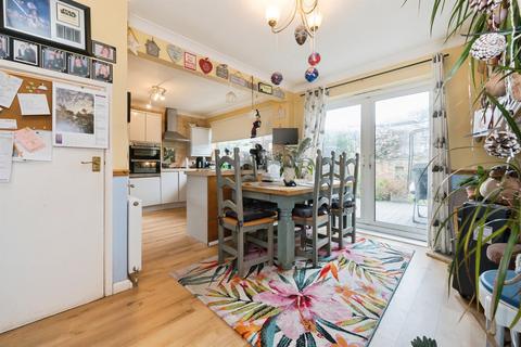 4 bedroom bungalow for sale, Frampton Close, Colden Common, Winchester
